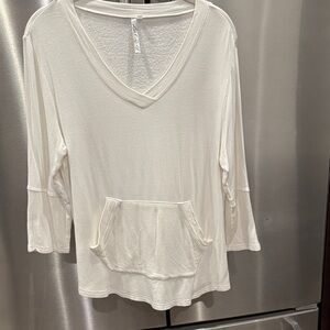 Lulu-B Cream V-Neck Sweatshirt with Pocket